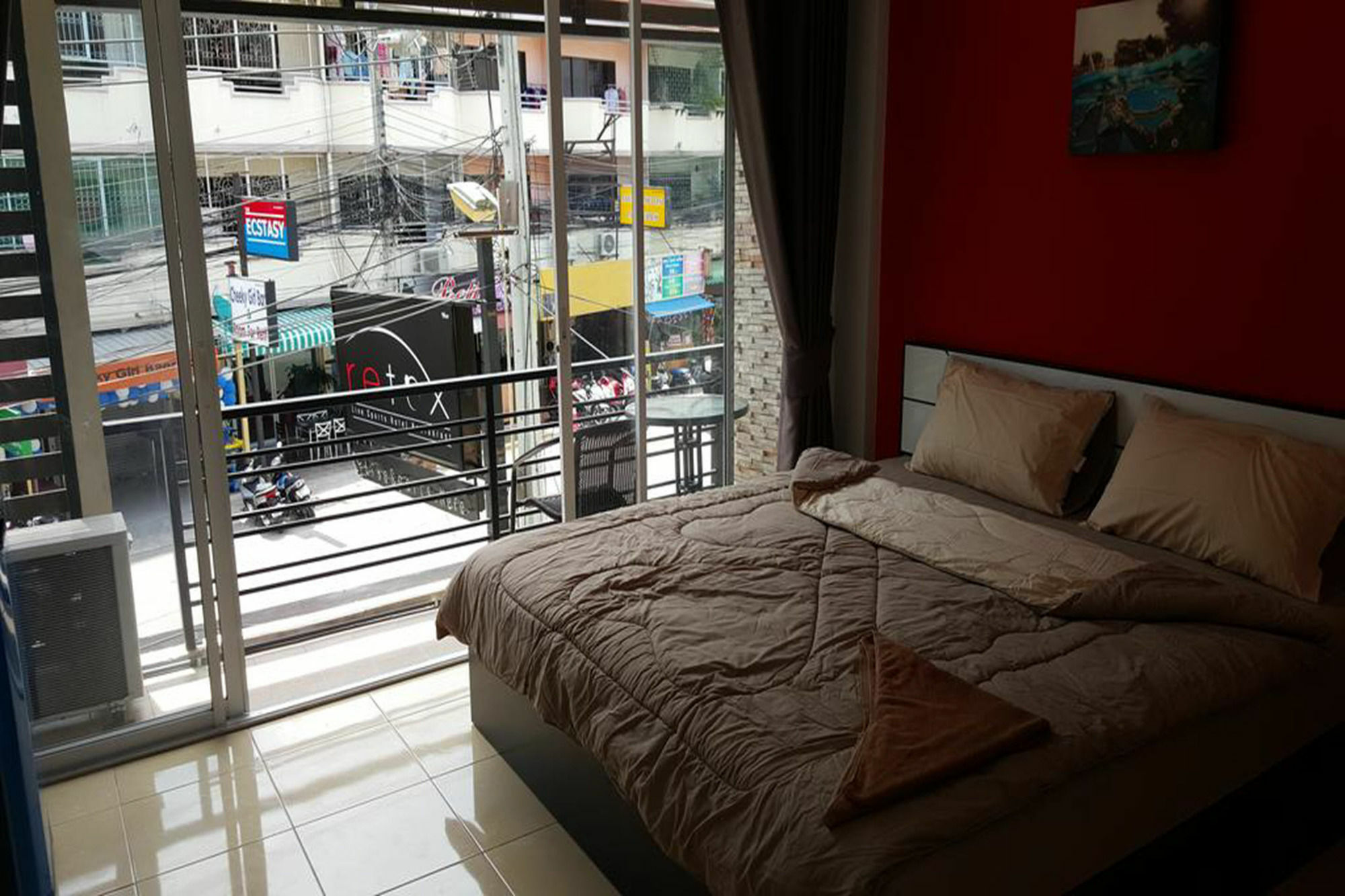 Retox Hotel Pattaya Dış mekan fotoğraf